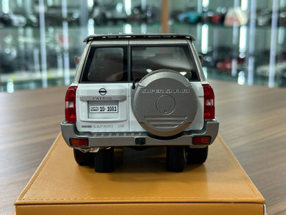 Nissan Patrol Y61 Super Safari 1-Door – ARES Model (White, 1:18 Resin, Limited 50 pcs)