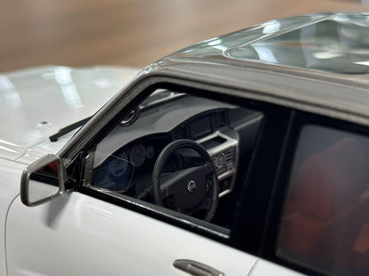 Nissan Patrol Y61 Super Safari 1-Door – ARES Model (White, 1:18 Resin, Limited 50 pcs)