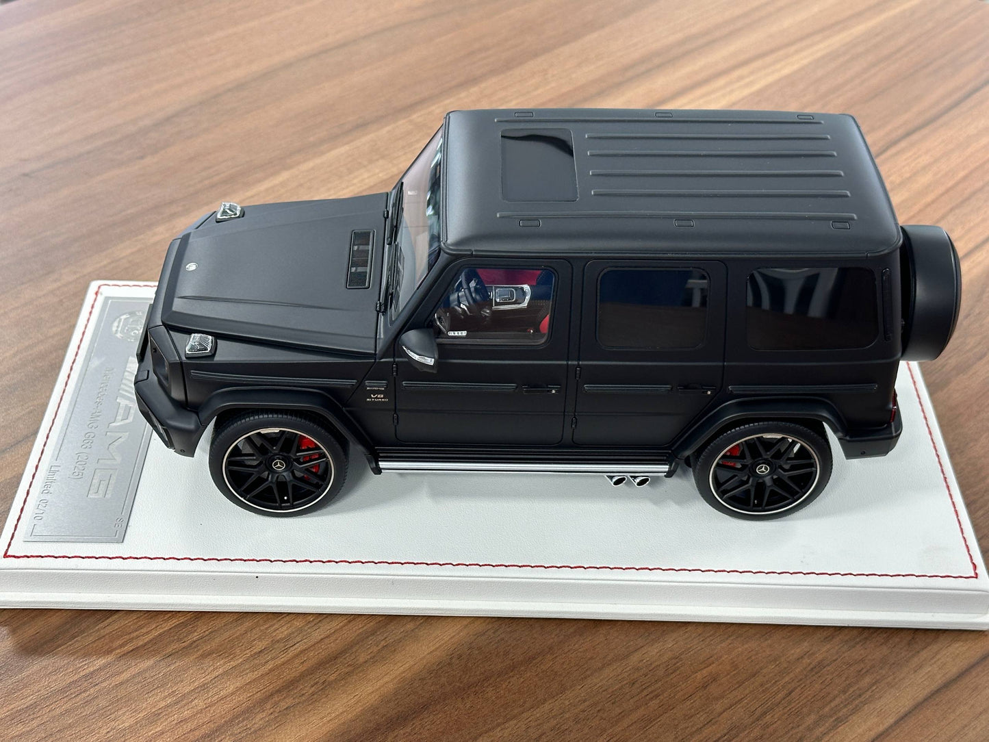 1/18 Resin Mercedes-Benz AMG G63 (2025) – SE Models (Night Black Magno Matte, Limited 10 pcs)