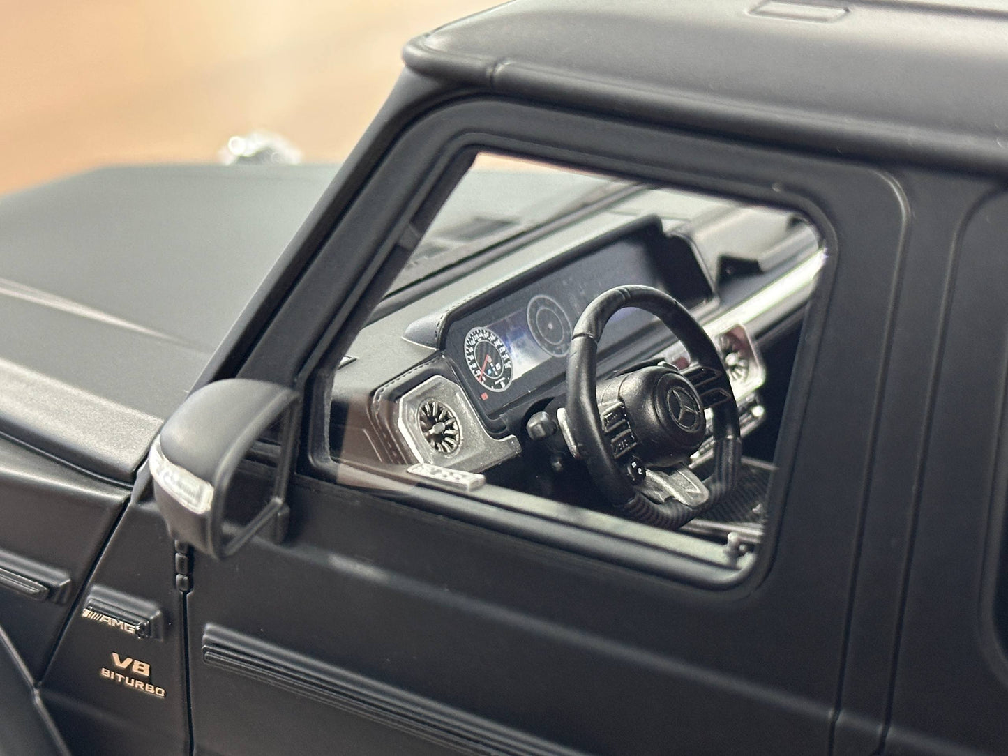 1/18 Resin Mercedes-Benz AMG G63 (2025) – SE Models (Night Black Magno Matte, Limited 10 pcs)