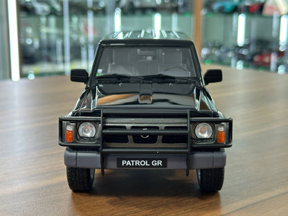 1/18 Nissan Patrol GR Y60 Black model car by OTTO