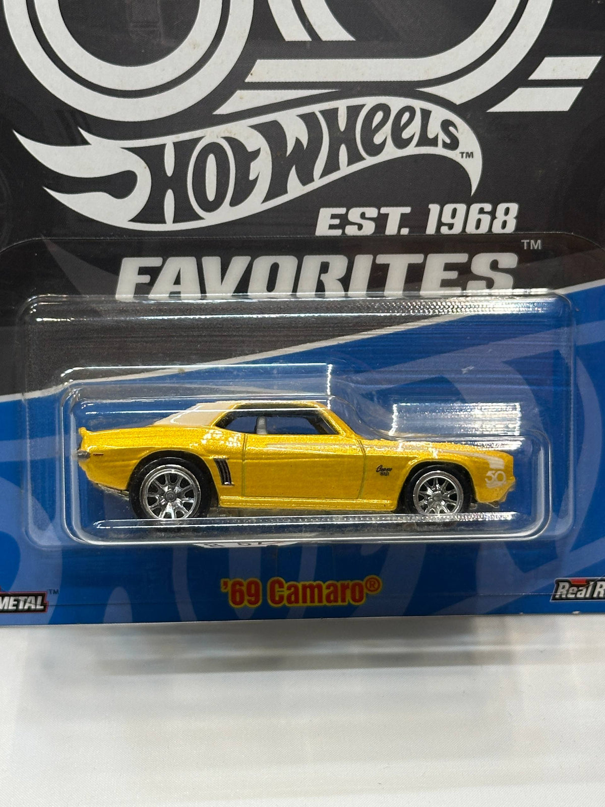1/64 Diecast HotWheels 69 Camaro Metal