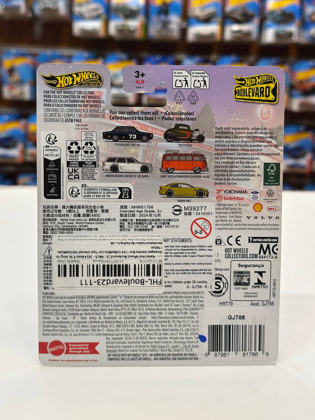 1/64 Diecast HotWheels 73 Volvo 142 GL