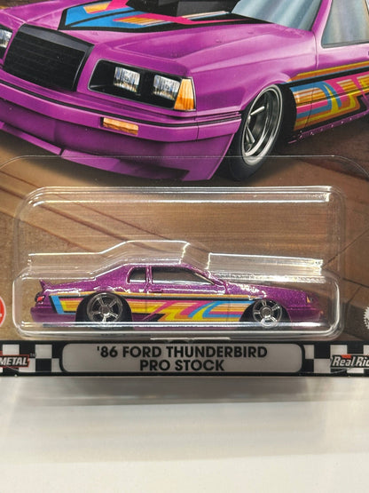 1/64 Diecast HotWheels 86 Ford Thunderbird
