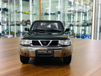 1/18 Resin Model: Nissan PATROL GR Y61 by Otto Mobile Scale Model Car