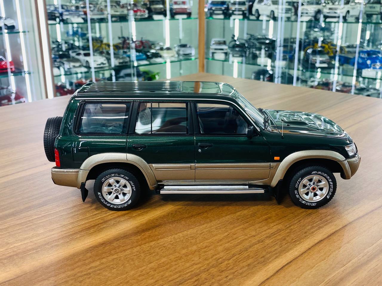 1/18 Resin Model: Nissan PATROL GR Y61 by Otto Mobile Scale Model Car