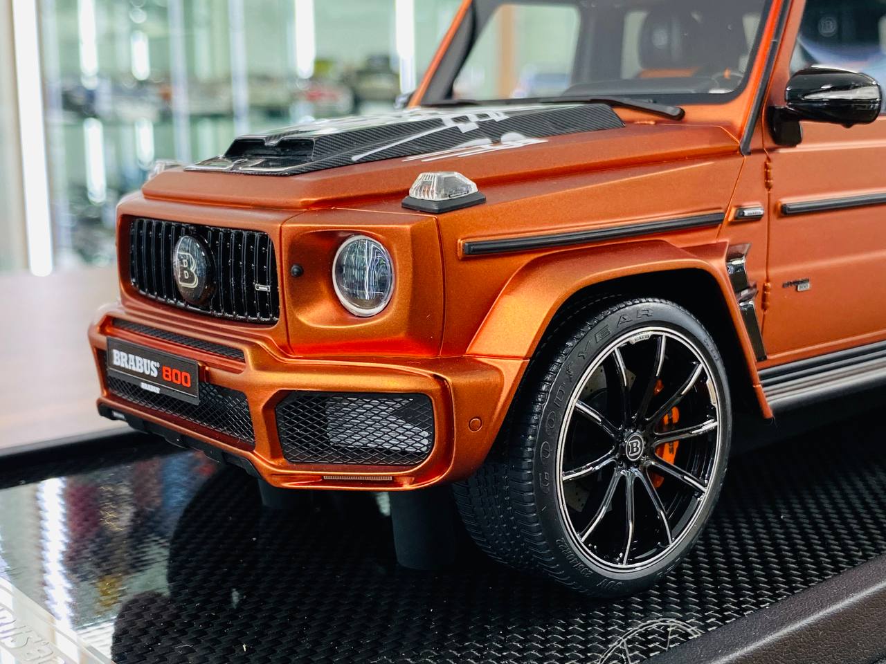 1/18 Resin MotorHelix Limited Edition Mercedes Benz BRABUS 800 HERMES by AMANO Bronze