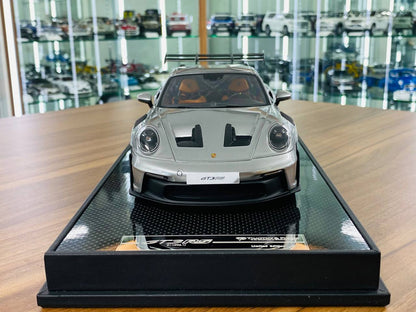 Porsche 911 GT3 RS 992.1 Silver Wheels silver steels by Timothy & Pierre