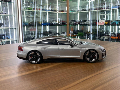 1/18 Diecast Audi RS E-tron GT Silver Bburago Model Car