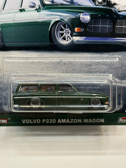 1/64 Hot Wheels Volvo P220 Amazon Wagon