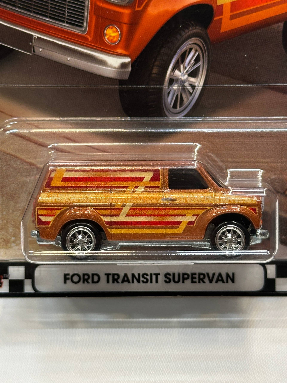 1/64 Hot Wheels Ford Transit SuperVan