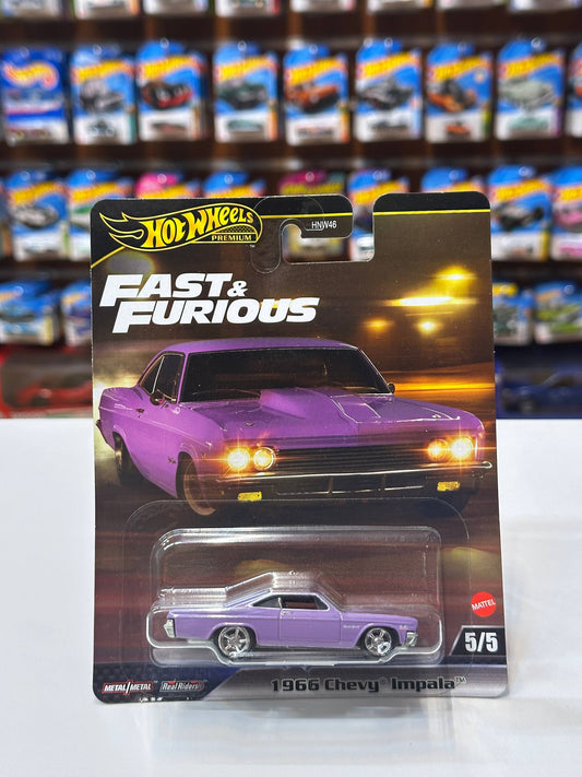 1/64 Hotwheels 1966 Chevy Impala