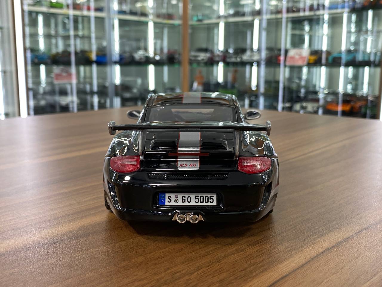 1/18 Diecast Porsche 911 GT3 RS 4.0 Black  Bburago Scale Model Car