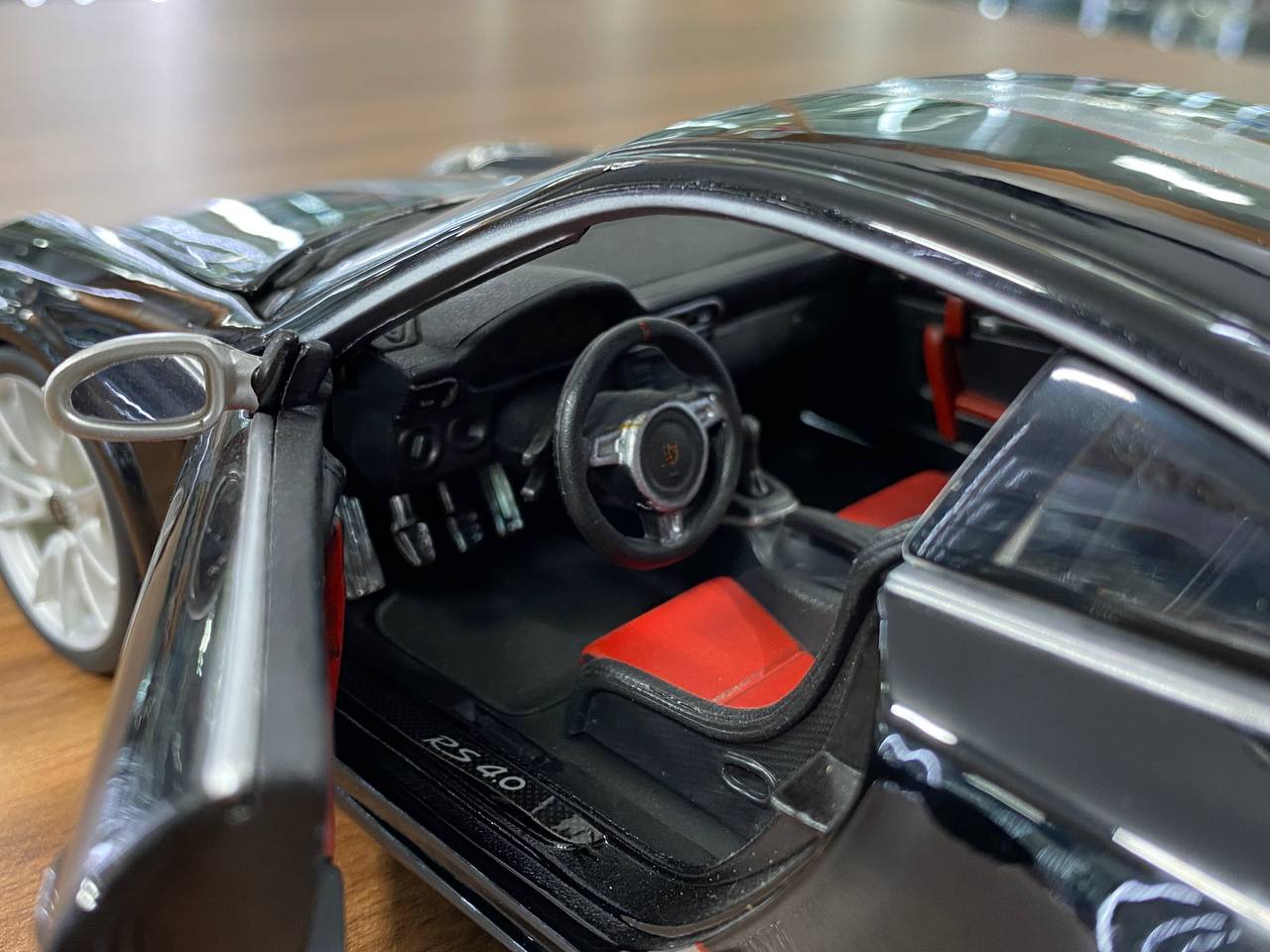 1/18 Diecast Porsche 911 GT3 RS 4.0 Black  Bburago Scale Model Car