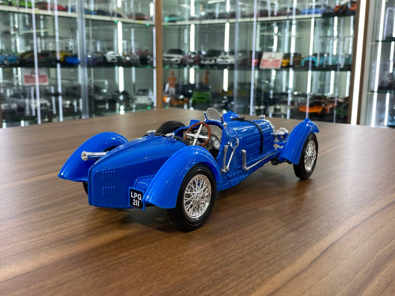 1/18 Diecast Car 1934 Bugatti Type 59 Blue Bburago Scale Model Car