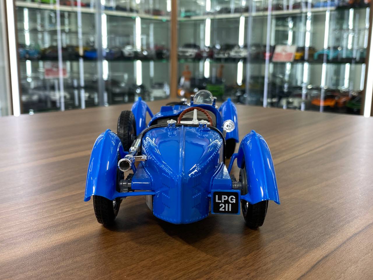 1/18 Diecast Car 1934 Bugatti Type 59 Blue Bburago Scale Model Car