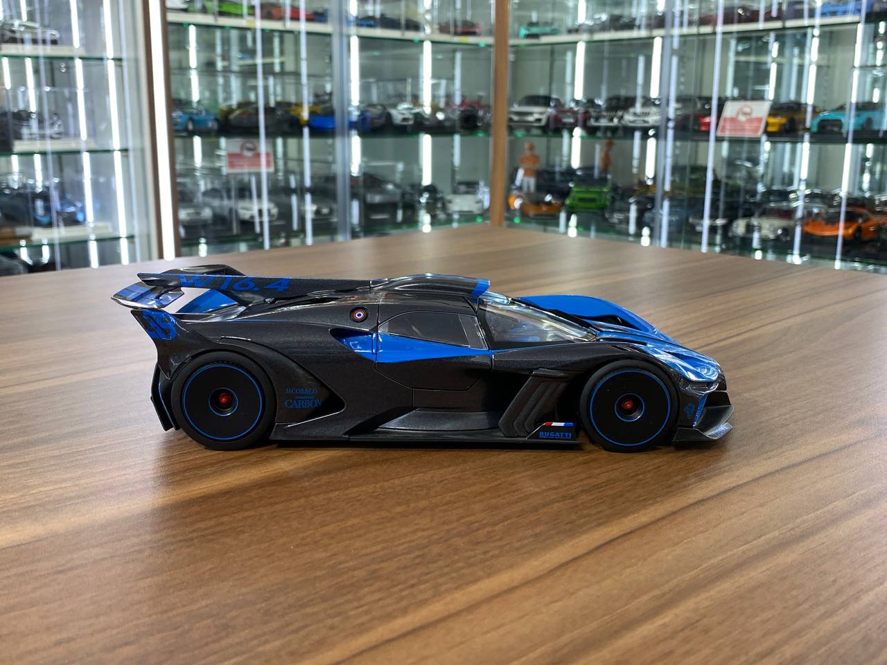 1/18 Diecast Bugatti Bolide Blue Bburago Scale Model Car