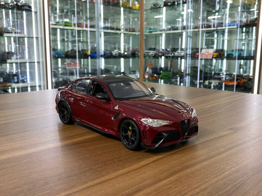 1/18 Diecast Alfa Romeo Giulia GTAm 2020 Dark Red Bburago Model Car