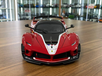 1/18 Diecast Bburago Signature Series  Ferrari FXX K EVO #54 Red / white stripe