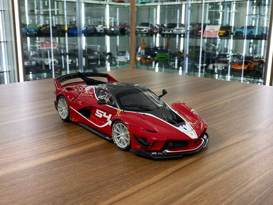 1/18 Diecast Bburago Signature Series  Ferrari FXX K EVO #54 Red / white stripe