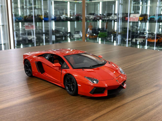 1/18 Diecast Bburago Lamborghini AVENTADOR LP 700-4 Matt Orange