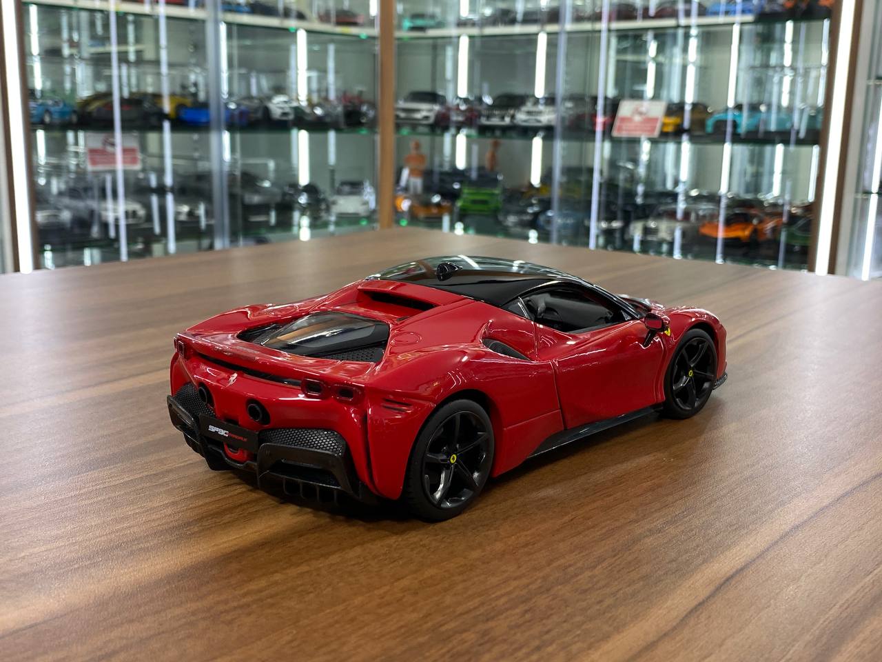 1/18 Diecast Ferrari SF90 Stradale Red Bburago Scale Model Car