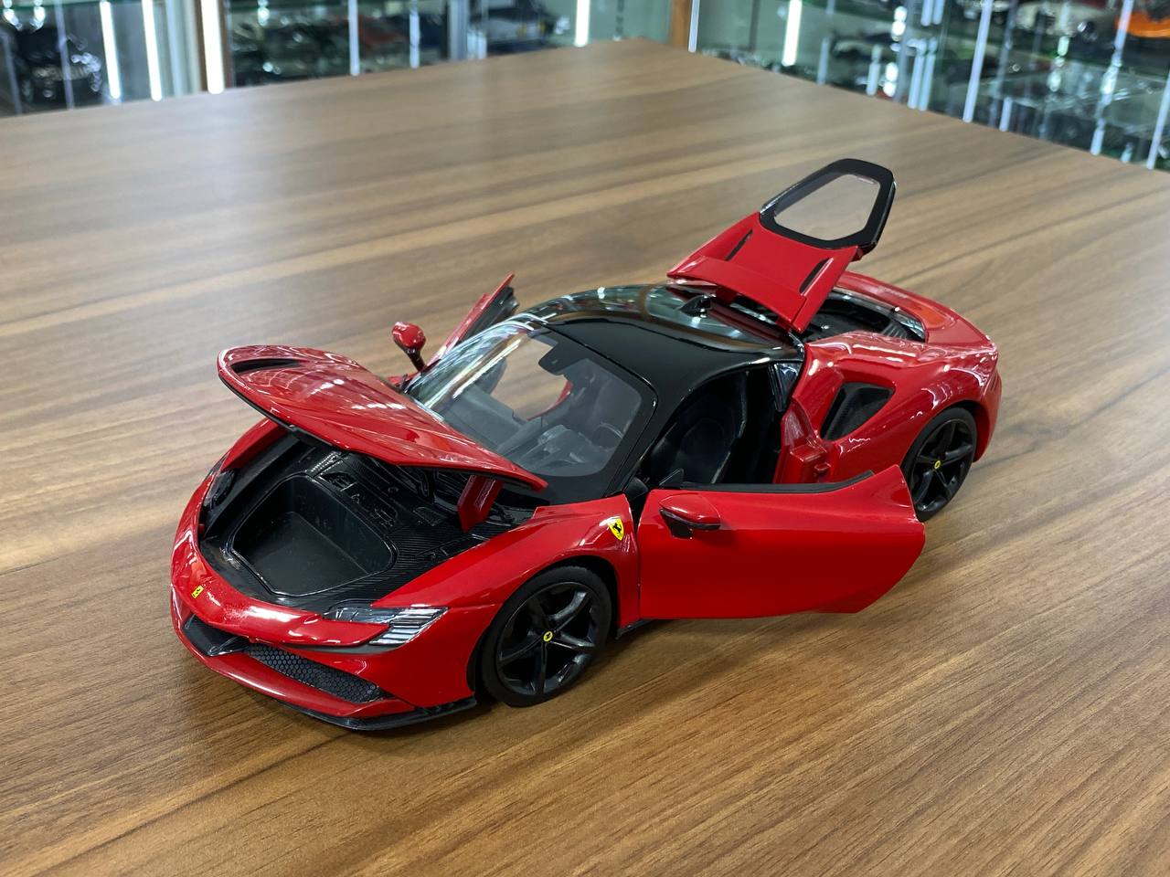 1/18 Diecast Ferrari SF90 Stradale Red Bburago Scale Model Car