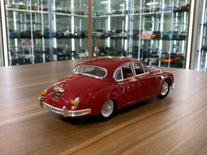 1/18 Diecast 1959 Jaguar Mark II Red Bburago Scale Model car