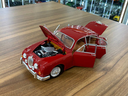 1/18 Diecast 1959 Jaguar Mark II Red Bburago Scale Model car