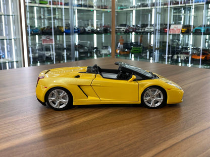1/18 Diecast Lamborghini Gallardo Spyder Yellow Bburago Scale Model Car