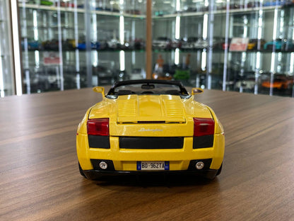 1/18 Diecast Lamborghini Gallardo Spyder Yellow Bburago Scale Model Car