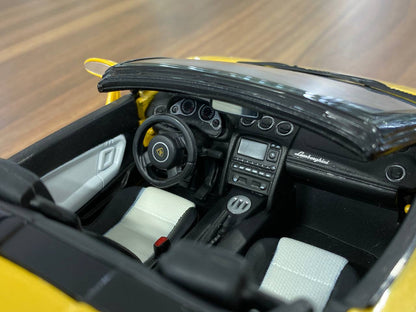 1/18 Diecast Lamborghini Gallardo Spyder Yellow Bburago Scale Model Car