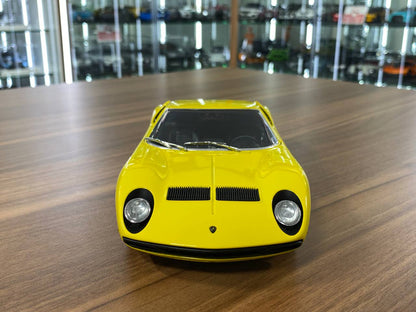1/18 Diecast Lamborghini Miura SV Yellow – Autoart Full Opening