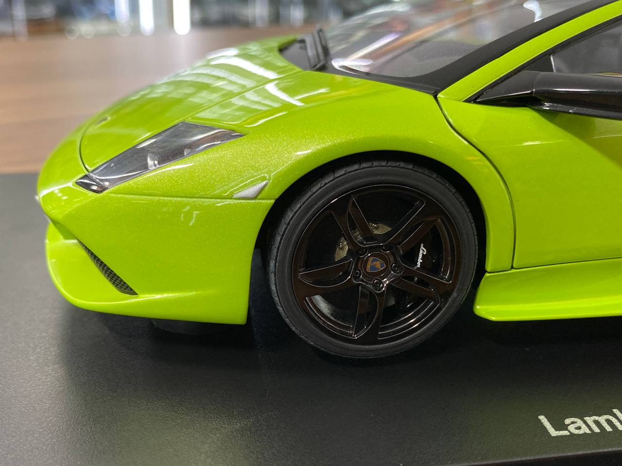1/18 Diecast Lamborghini Murciélago LP640 Verde Ithaca Green – Autoart Full Opening