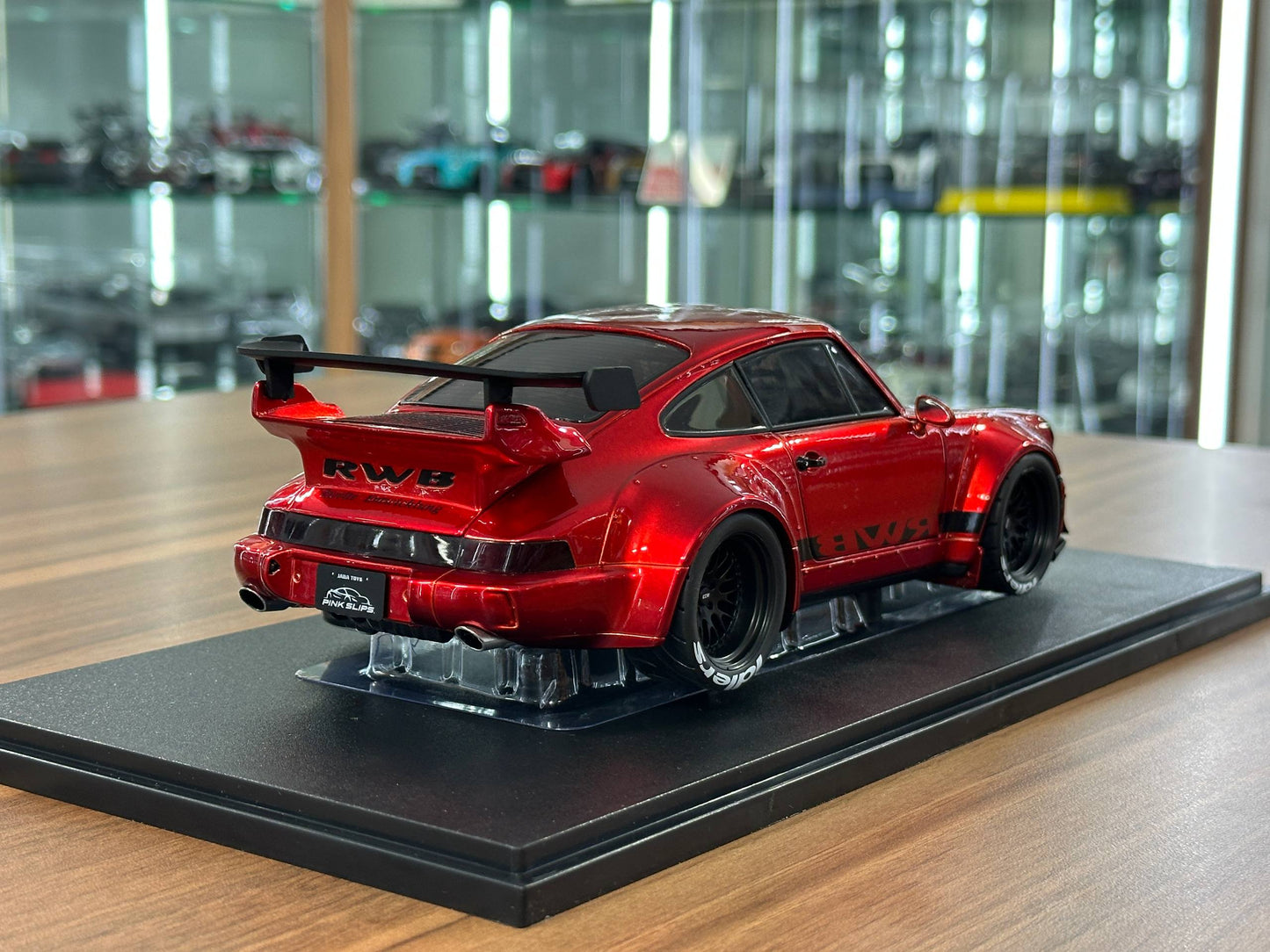 1/18 Diecast Porsche 911 (964) RWB Body kit - Red Metallic by Solido
