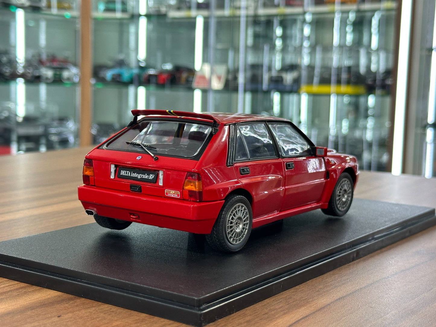 1/18 Diecast Lancia Delta HF Intergale 1995- Red by Solido