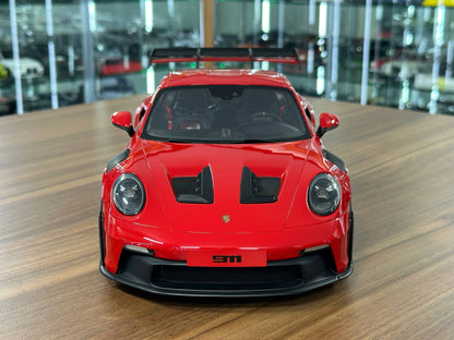 1/12 Resin GT Spirit Porsche 911 (992) GT3 RS – Red / Gold Rim (Limited to 1100 pcs)
