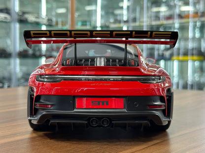 1/12 Resin GT Spirit Porsche 911 (992) GT3 RS – Red / Gold Rim (Limited to 1100 pcs)