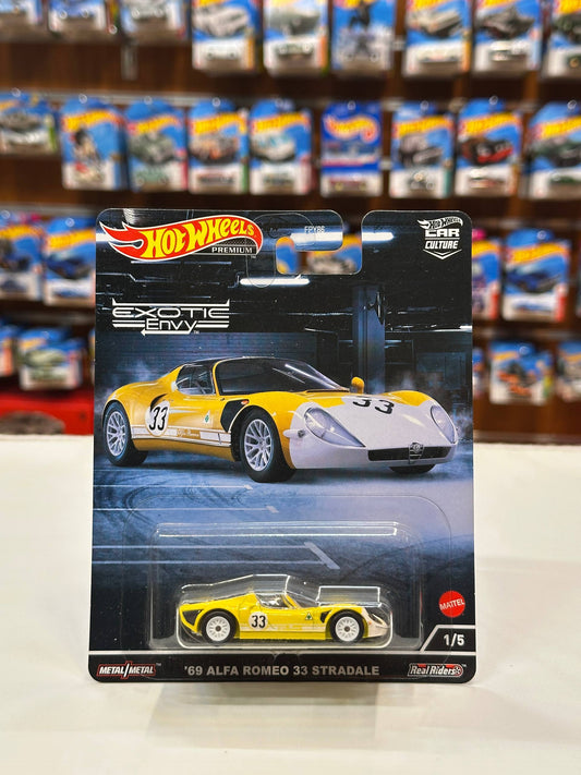1/64 Diecast HotWheels Alfa Romeo 33 Stradale