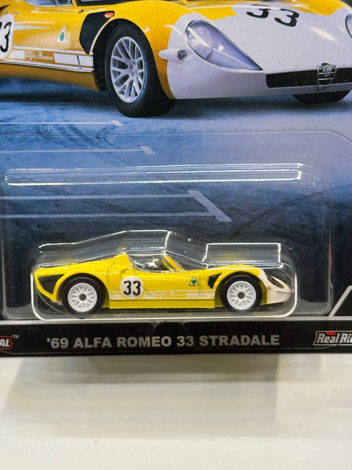 1/64 Diecast HotWheels Alfa Romeo 33 Stradale