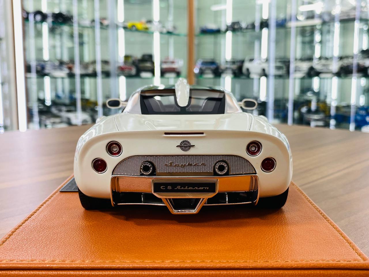 1/18 Resin Model TOP Speed Spyker C8 Aileron Cumulus White