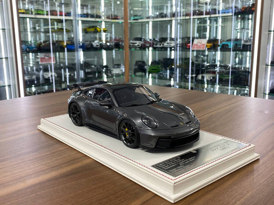 1/18 Resin Porsche 911 GT3 (992) – Davis & Giovanni Grey Metallic Limited 30 pcs