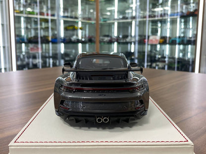 1/18 Resin Porsche 911 GT3 (992) – Davis & Giovanni Grey Metallic Limited 30 pcs