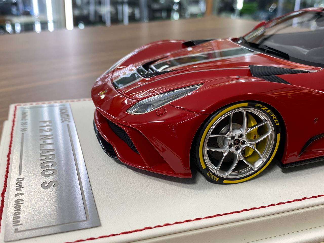 1/18 Resin Ferrari F12 N-Largo S – Davis & Giovanni Rosso Corsa with Black/Silver Stripe Limited 50 pcs