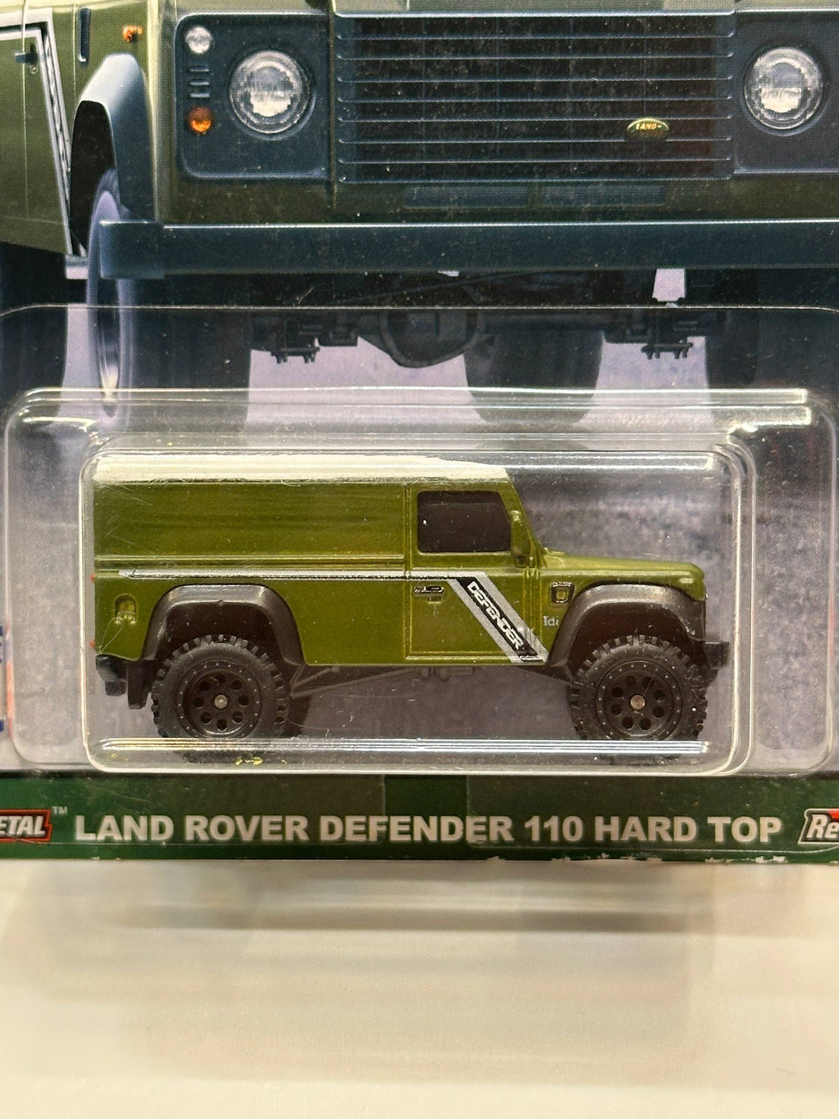 1/64 Diecast HotWheels Land Rover Defender 110 Hard Top