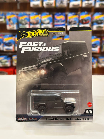 1/64 Diecast HotWheels Land Rover Defender 110