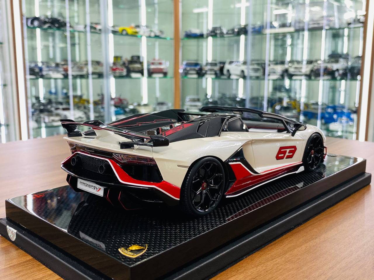 1/18 Resin - MR Collection Lamborghini Aventador Roadster SVJ #63 , 01/01 Limited Edition