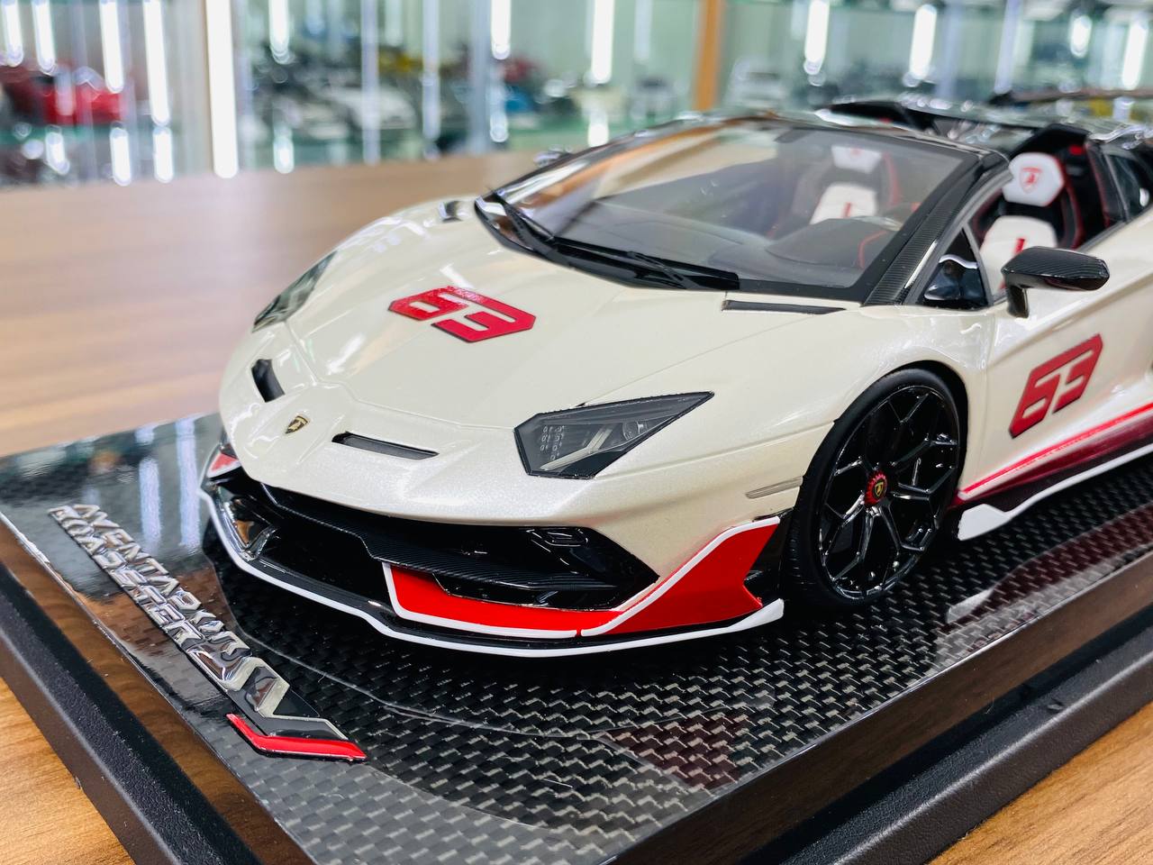 1/18 Resin - MR Collection Lamborghini Aventador Roadster SVJ #63 , 01/01 Limited Edition