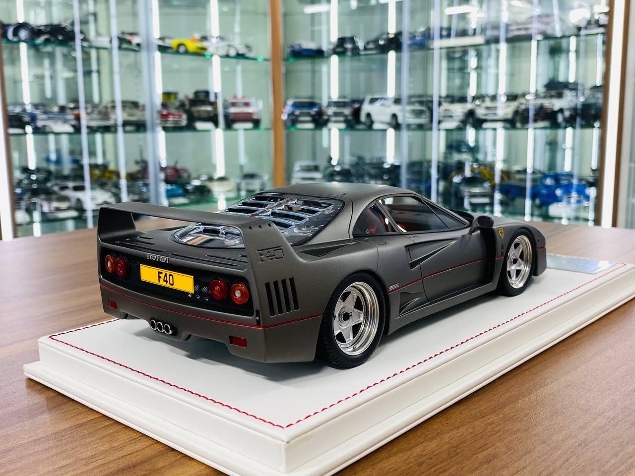 1/18 Resin Model Davis & Giovanni Ferrari F40 Matt Grey Limited to 20 Pcs.