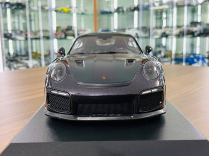 1/18 Diecast  MINICHAMPS Porsche 911 GT2 RS (911.2) 2018 weissach package purple metallic